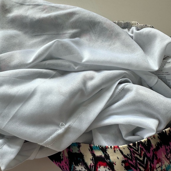 Bebe wide legged , high waisted palazzo pants - Picture 7 of 9